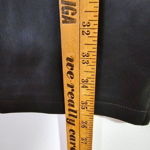 EUC TOPSHOP BLACK FAUX LEATHER TWISTED MIDI SKIRT SIDE SLIT SIZE 8 / SMALL - Picture 16 of 16